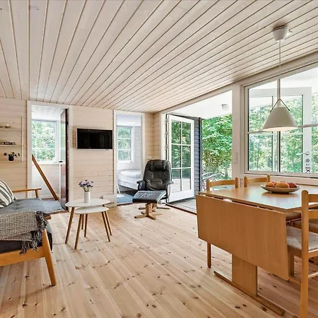 4754-ronne-stampen-vej-8-hus-5 * Rønne